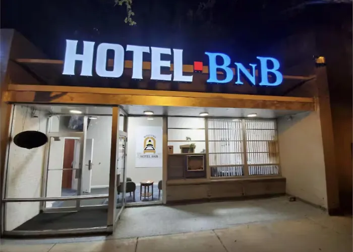 Free Coffee And Tea, Private Room, Traveler Favorite Hotel Chicago
