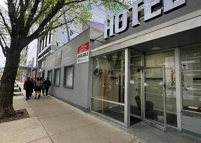 Free Coffee And Tea, Private Room, Traveler Favorite * Chicago